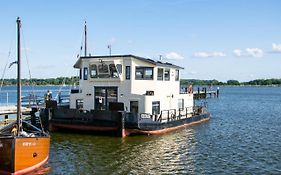 Island-Dreams Hausboot Cecilie